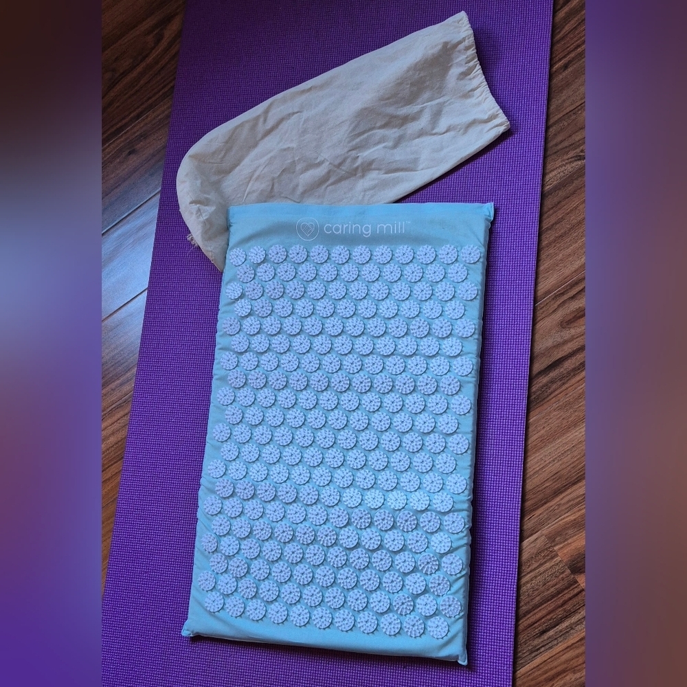 Caring Mill Acupressure Mat in Soft Blue with Carrying/Storage Bag